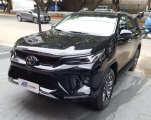 TOYOTA HILUX SW4