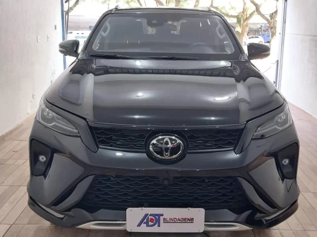 TOYOTA HILUX SW4 - Imagem 4
