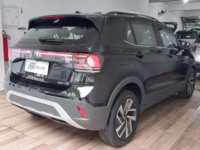 VOLKSWAGEN T-CROSS - Imagem 4