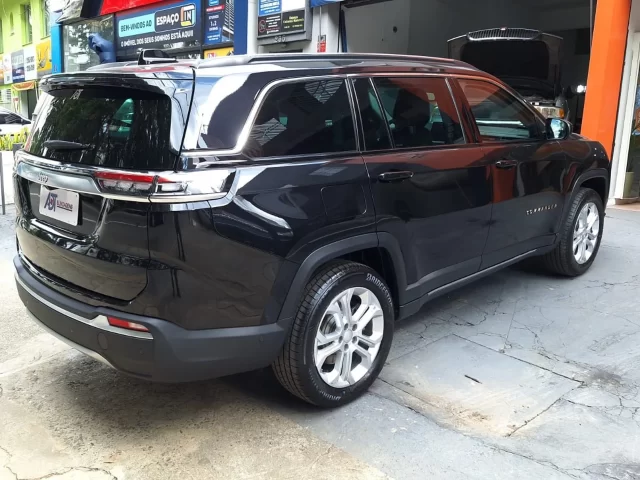 JEEP COMMANDER - Imagem 4